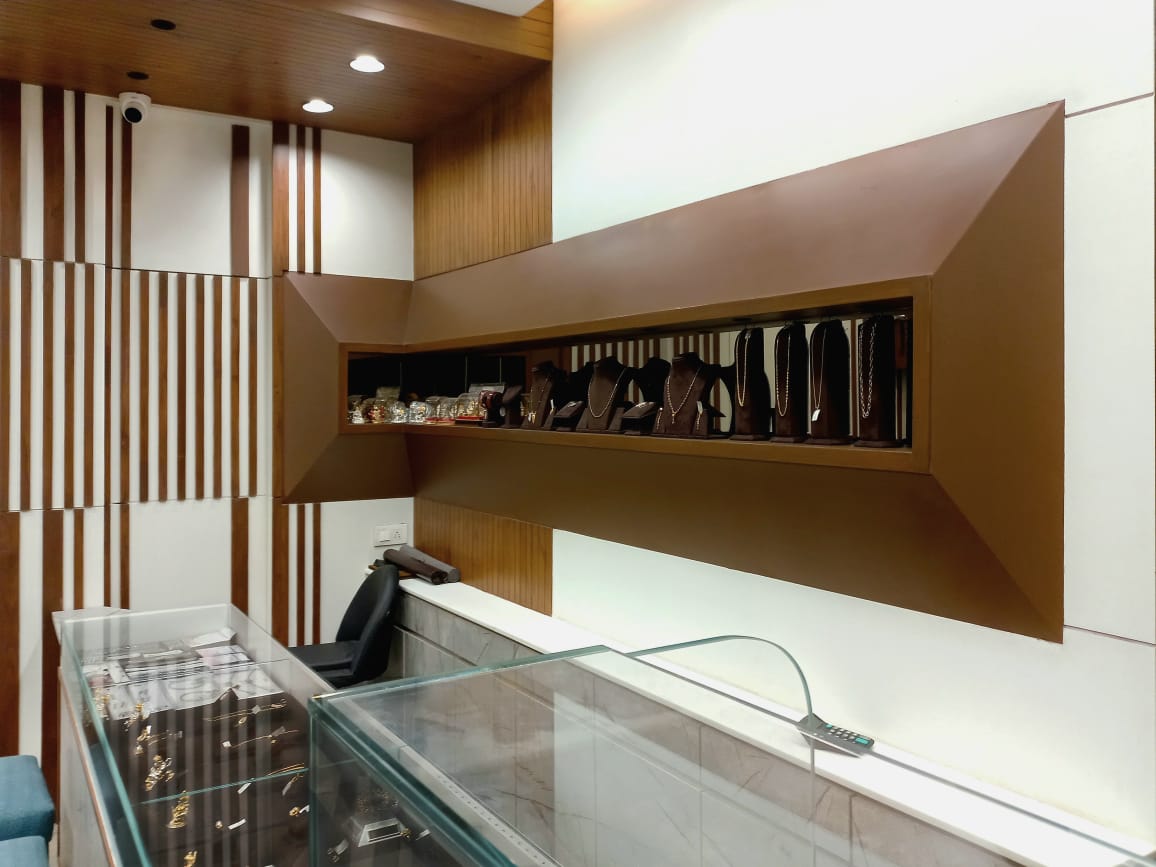 Madhvi Jewelers ( Naresh Patel ) 7